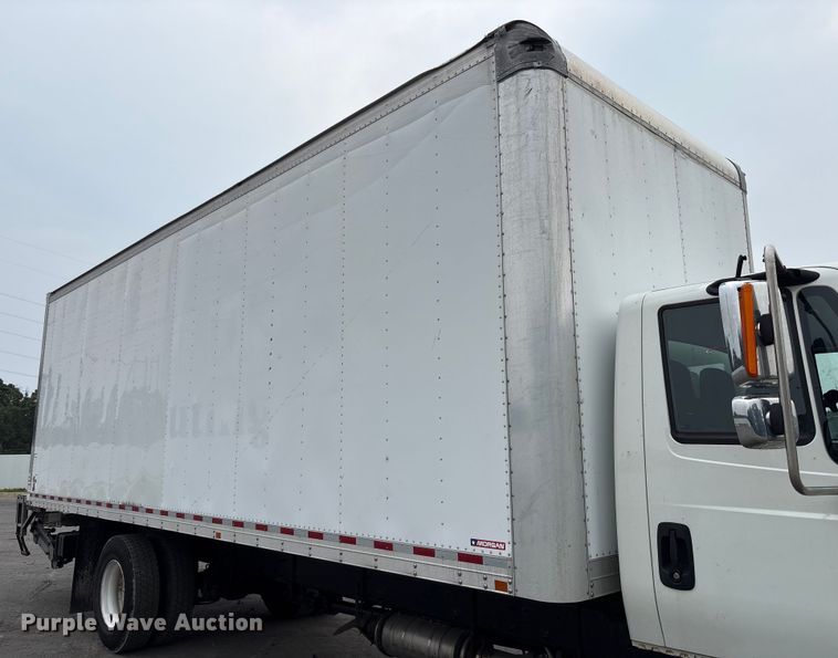 image for item YA0688 2018 International 4300 box truck