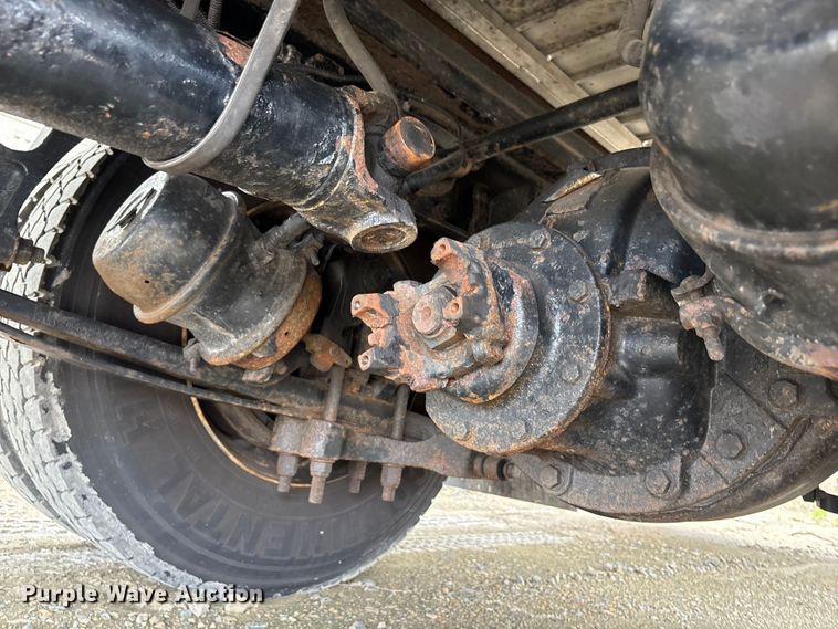 image for item YA0688 2018 International 4300 box truck