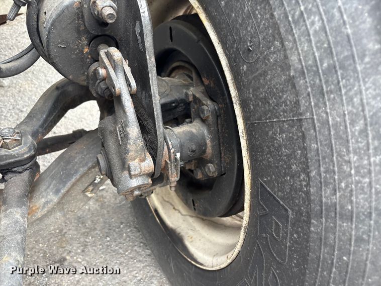 image for item YA0688 2018 International 4300 box truck