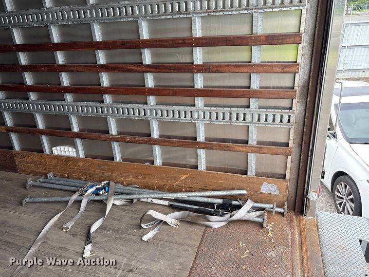 image for item YA0688 2018 International 4300 box truck