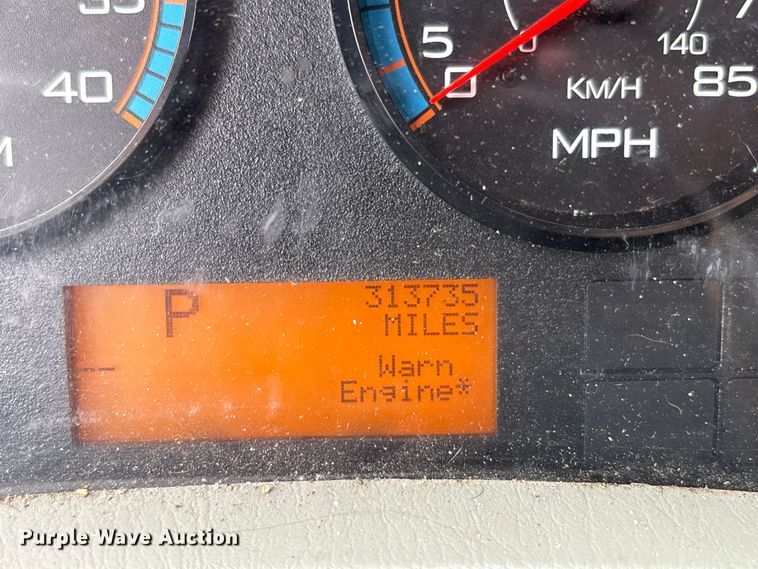 image for item YA0688 2018 International 4300 box truck