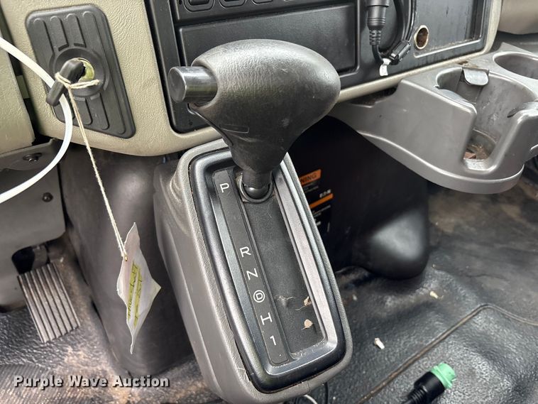 image for item YA0688 2018 International 4300 box truck