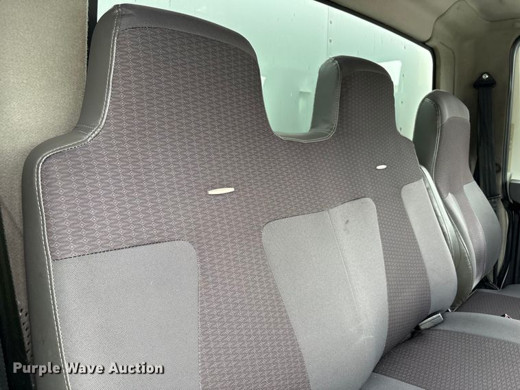 image for item YA0688 2018 International 4300 box truck