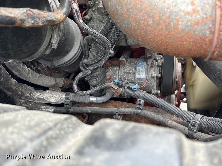 image for item YA0688 2018 International 4300 box truck