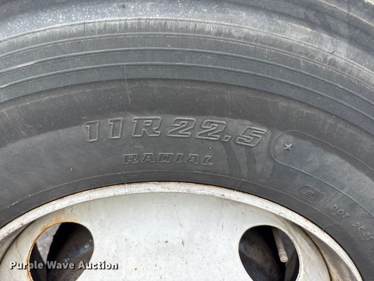 image for item YA0688 2018 International 4300 box truck