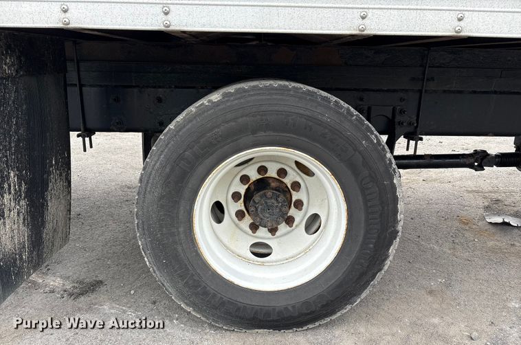 image for item YA0688 2018 International 4300 box truck