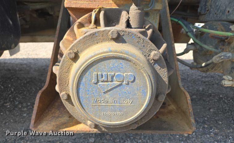 image for item YA0697 2007 International 4400 vacuum truck