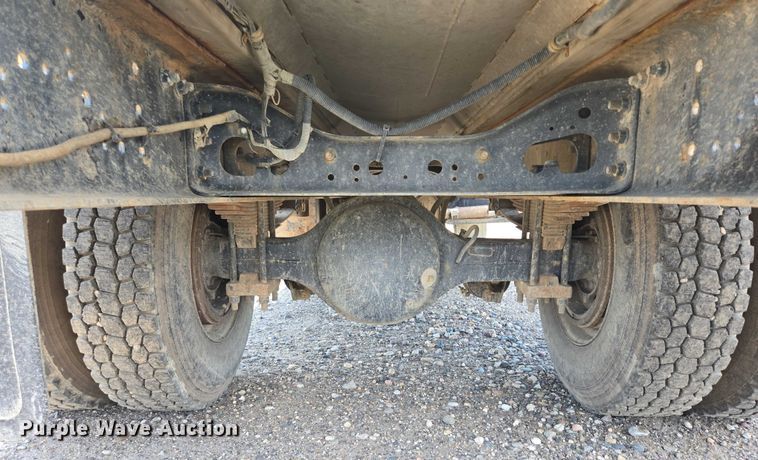image for item YA0697 2007 International 4400 vacuum truck