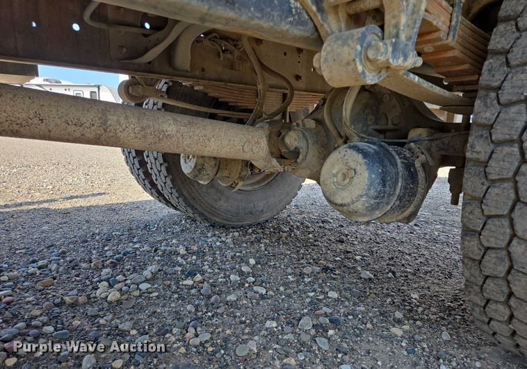 image for item YA0697 2007 International 4400 vacuum truck