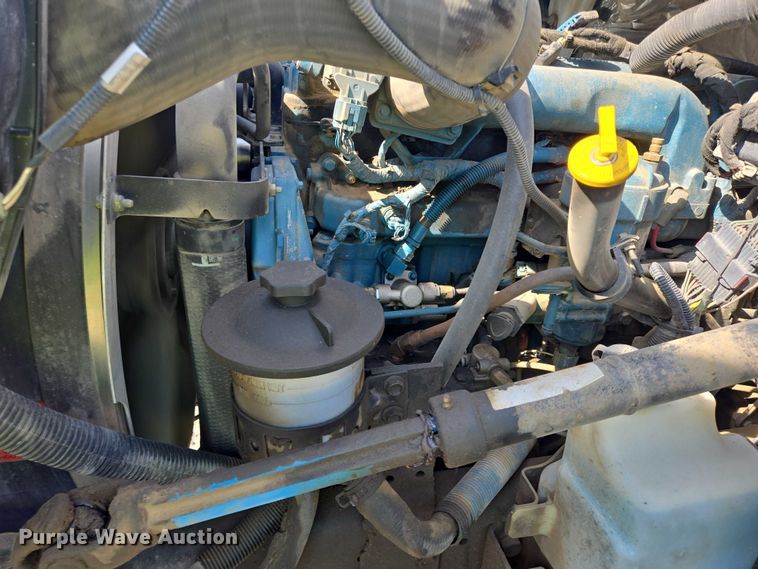 image for item YA0697 2007 International 4400 vacuum truck