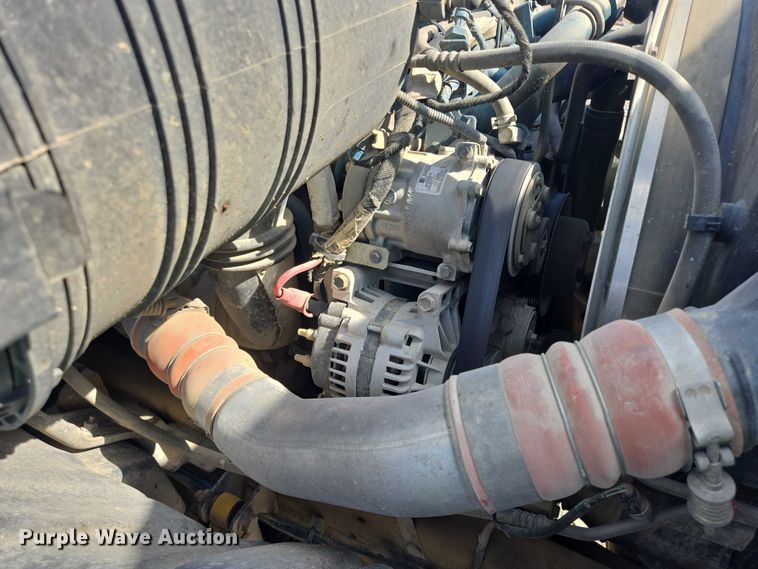 image for item YA0697 2007 International 4400 vacuum truck