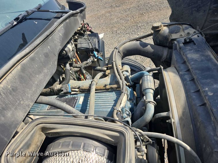 image for item YA0697 2007 International 4400 vacuum truck