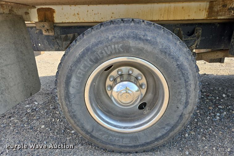 image for item YA0697 2007 International 4400 vacuum truck