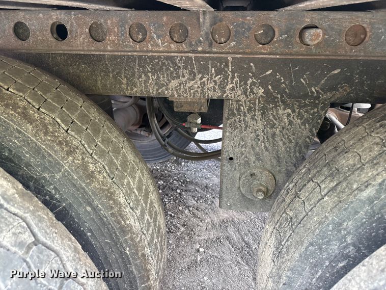 image for item YA0727 2017 Hyundai Translead VC2530152-AJS dry van trailer