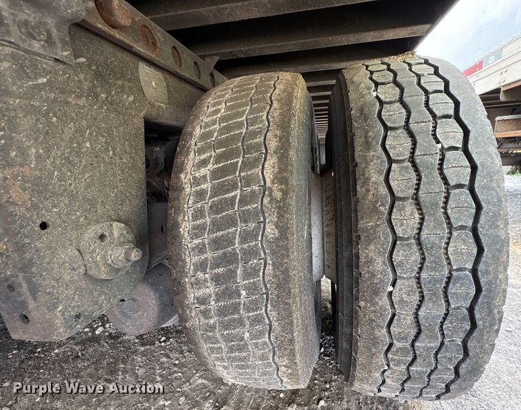 image for item YA0727 2017 Hyundai Translead VC2530152-AJS dry van trailer