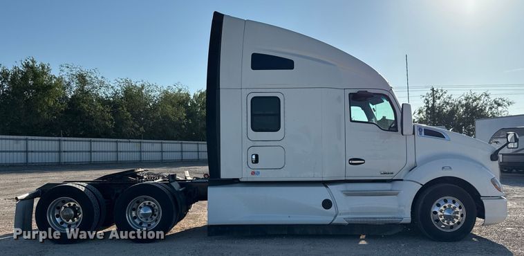 CAMIóN CAMAROTE 2018 KENWORTH