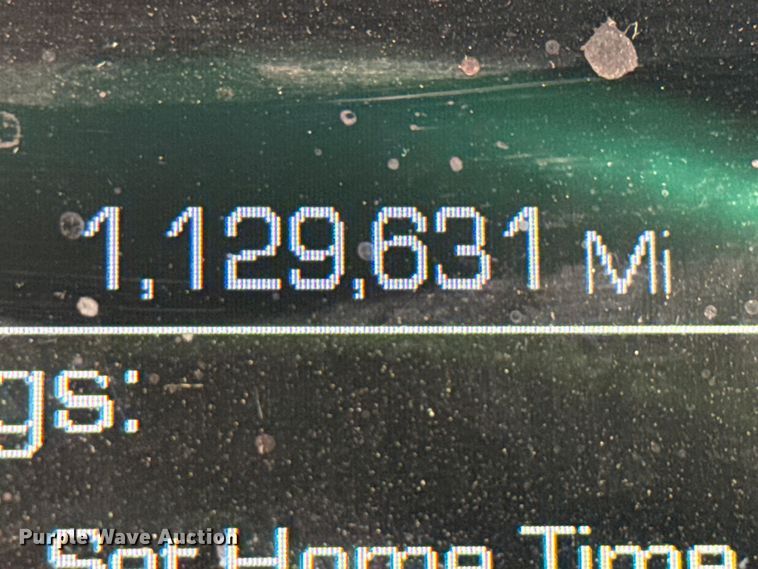 image for item YA0752 2018 Kenworth T680 semi truck