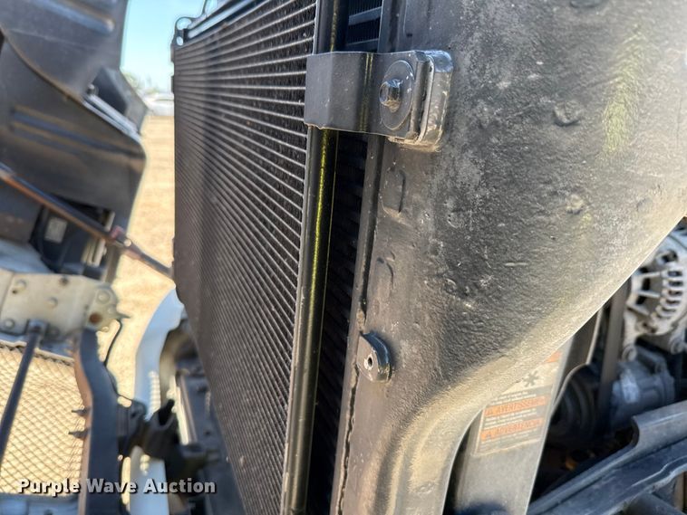 image for item YA0752 2018 Kenworth T680 semi truck