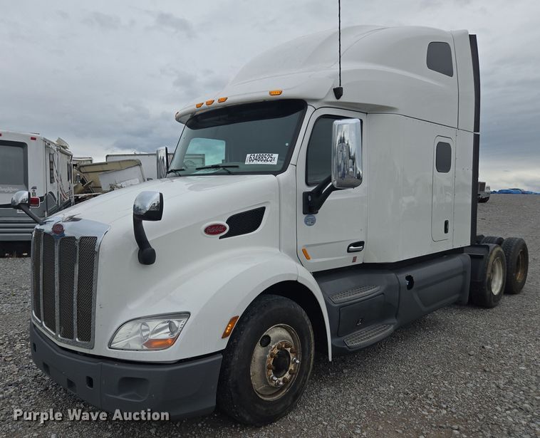 CAMIóN CAMAROTE 2020 PETERBILT