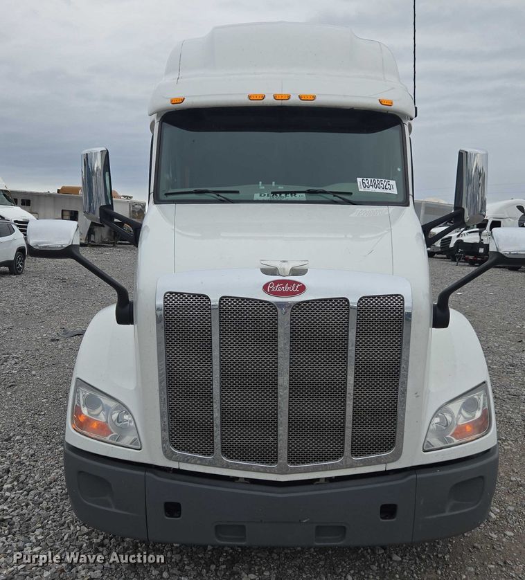 CAMIóN CAMAROTE 2020 PETERBILT