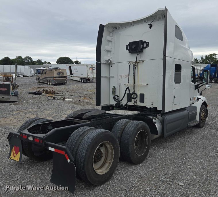 CAMIóN CAMAROTE 2020 PETERBILT
