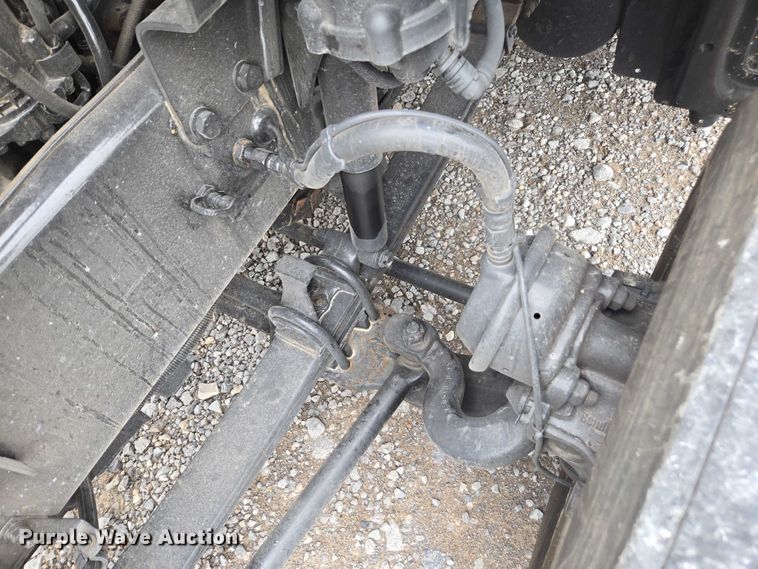 image for item YA0860 2020 Peterbilt 579 semi truck