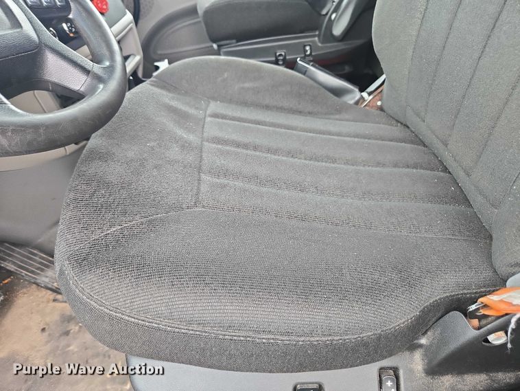 image for item YA0860 2020 Peterbilt 579 semi truck