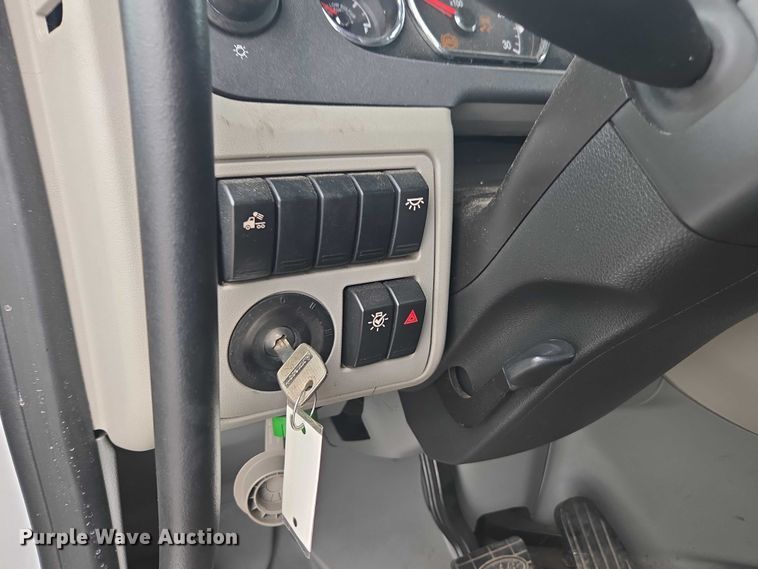 image for item YA0860 2020 Peterbilt 579 semi truck