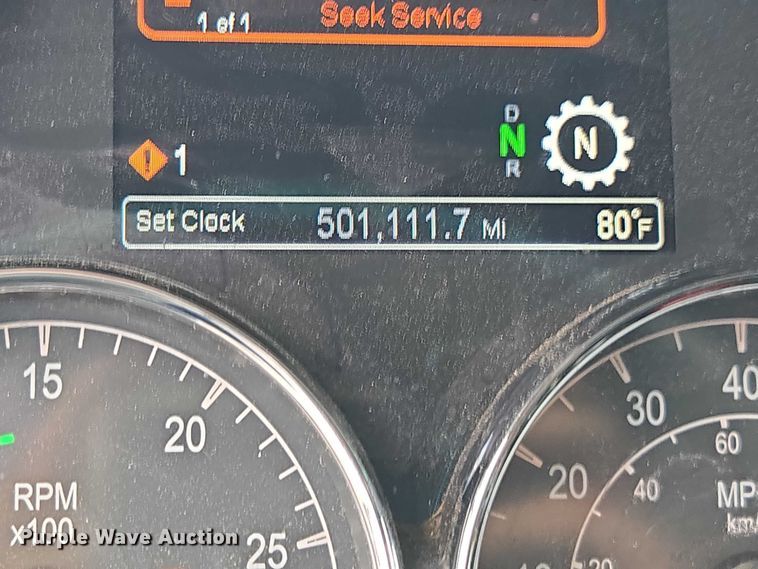 image for item YA0860 2020 Peterbilt 579 semi truck