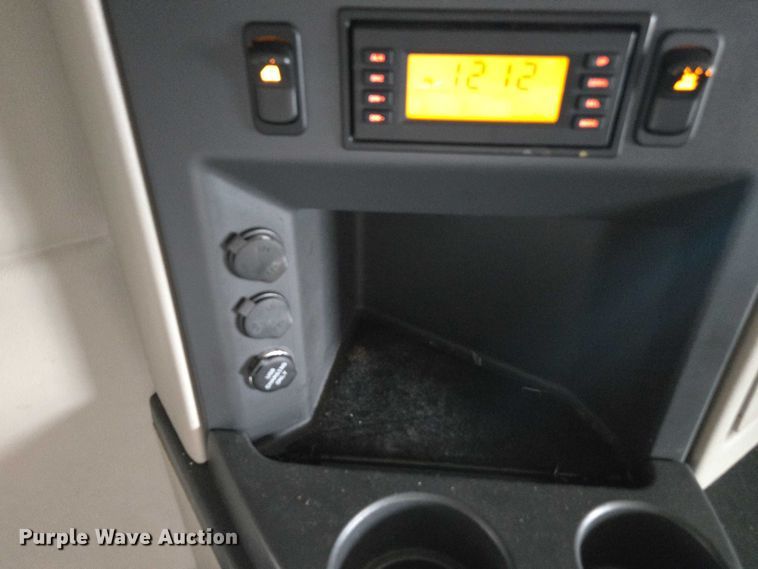 image for item YA0860 2020 Peterbilt 579 semi truck