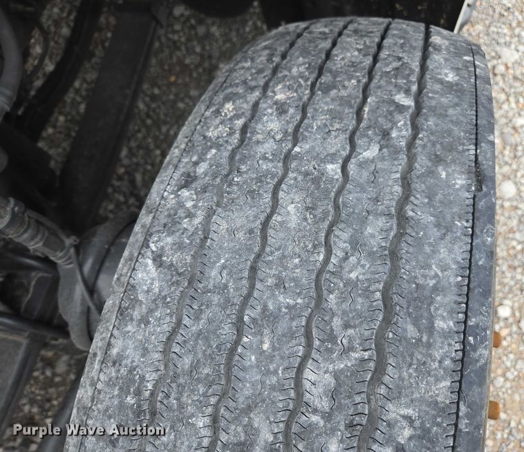 image for item YA0860 2020 Peterbilt 579 semi truck