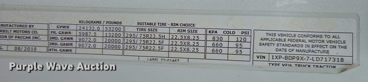 image for item YA0860 2020 Peterbilt 579 semi truck