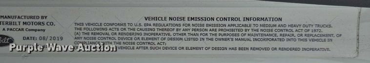 image for item YA0860 2020 Peterbilt 579 semi truck