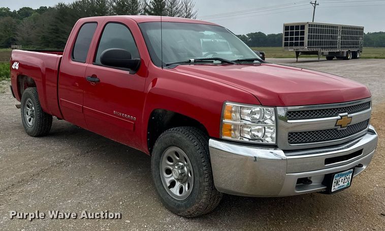 image for item DI9031 2012 Chevrolet Silverado 1500 Ext. Cab pickup truck