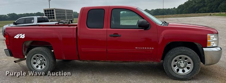 image for item DI9031 2012 Chevrolet Silverado 1500 Ext. Cab pickup truck