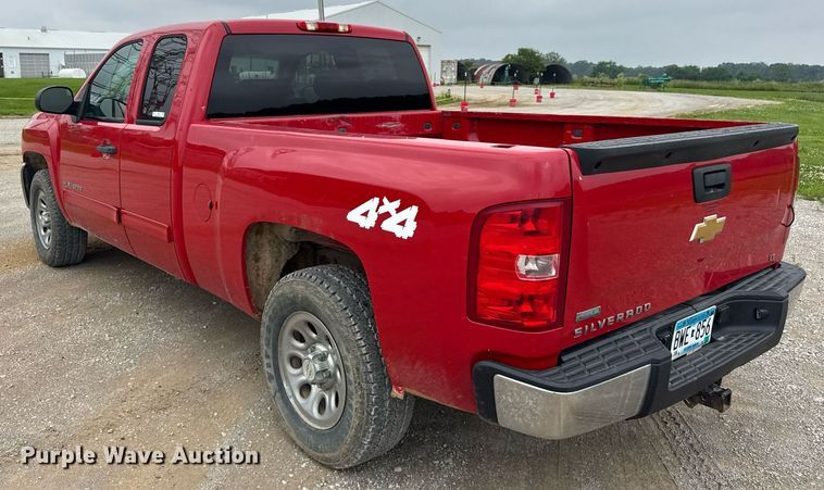 image for item DI9031 2012 Chevrolet Silverado 1500 Ext. Cab pickup truck