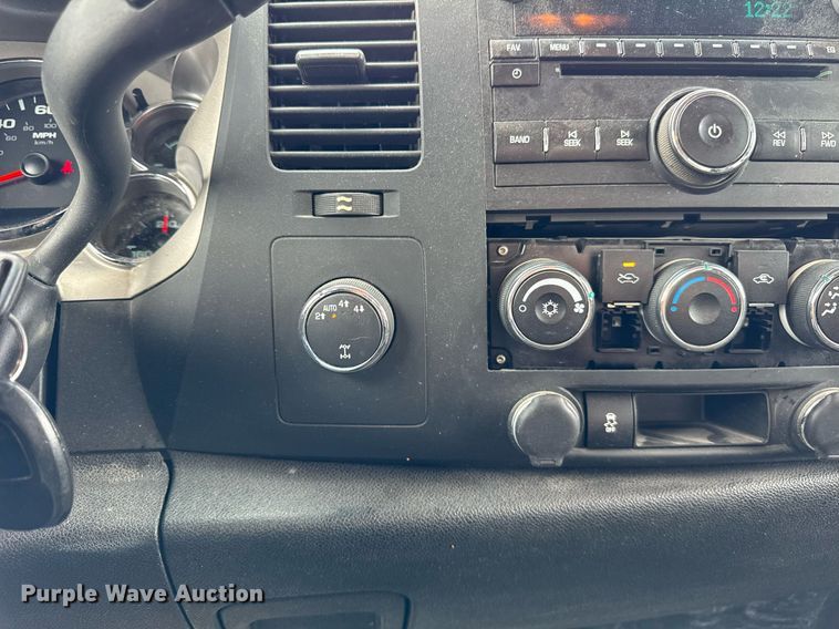 image for item DI9031 2012 Chevrolet Silverado 1500 Ext. Cab pickup truck