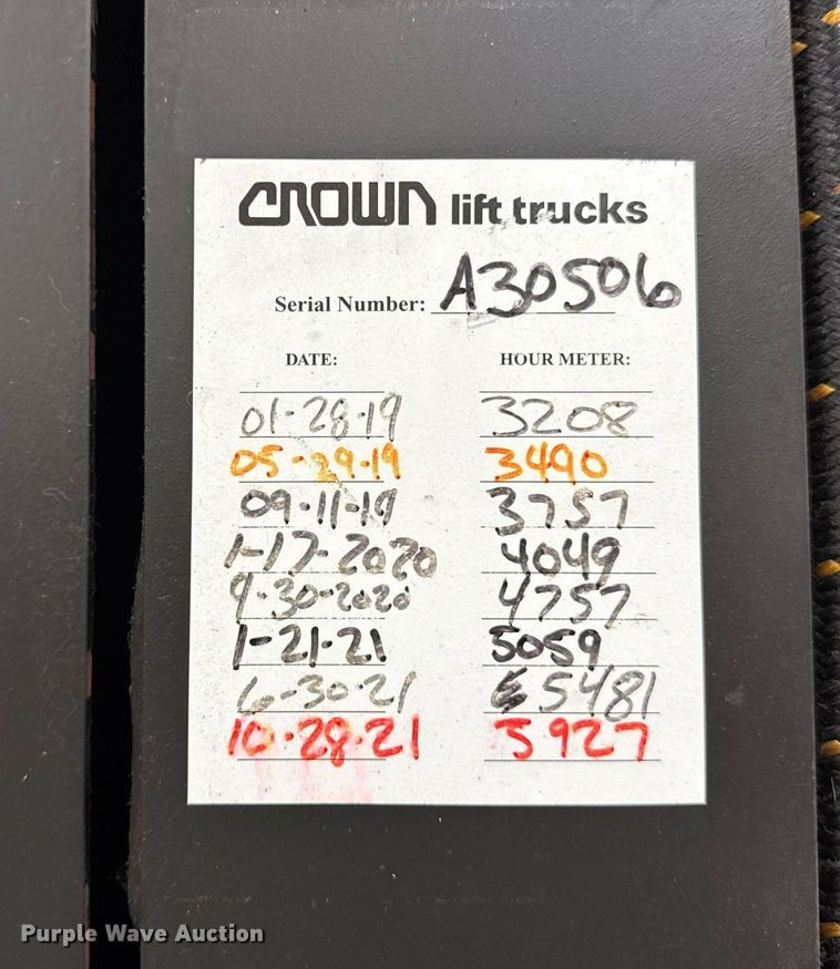 image for item DI9111 2016 Raymond 5600 order picker