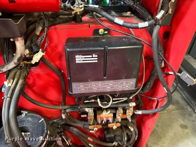 image for item DI9111 2016 Raymond 5600 order picker