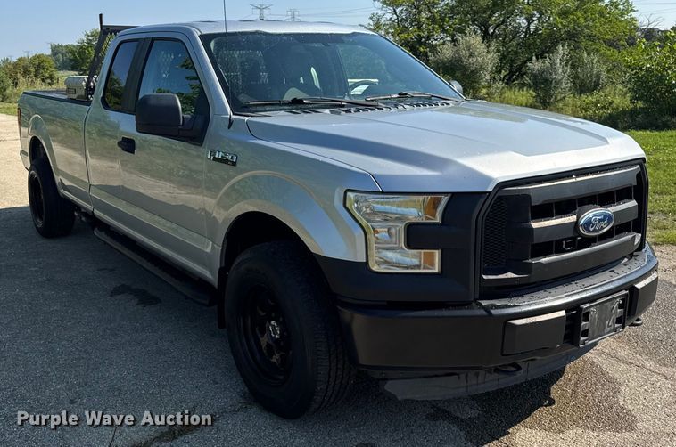 image for item DJ9706 2017 Ford F150 SuperCab pickup truck