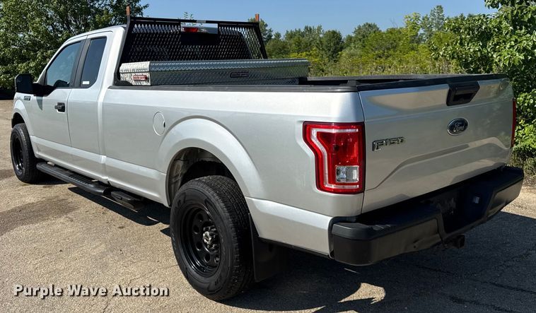 image for item DJ9706 2017 Ford F150 SuperCab pickup truck