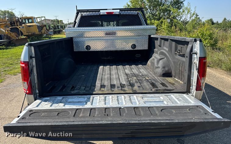 image for item DJ9706 2017 Ford F150 SuperCab pickup truck