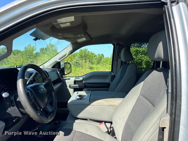 image for item DJ9706 2017 Ford F150 SuperCab pickup truck