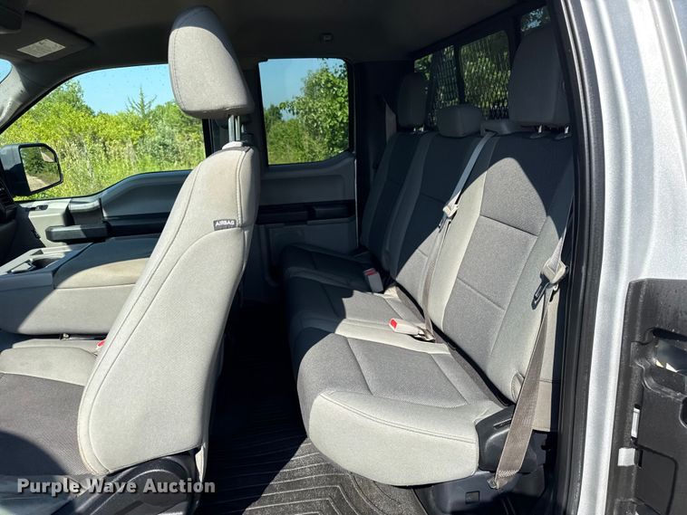 image for item DJ9706 2017 Ford F150 SuperCab pickup truck