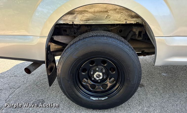 image for item DJ9706 2017 Ford F150 SuperCab pickup truck