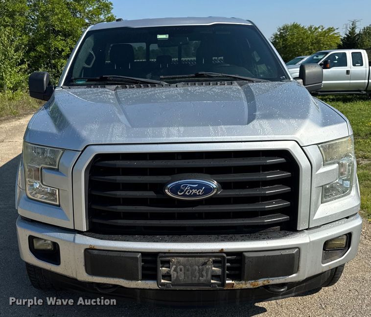 image for item DJ9707 2015 Ford F150 SuperCab pickup truck
