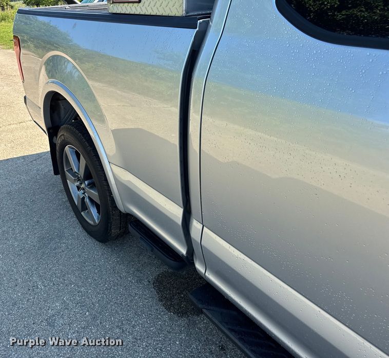 image for item DJ9707 2015 Ford F150 SuperCab pickup truck