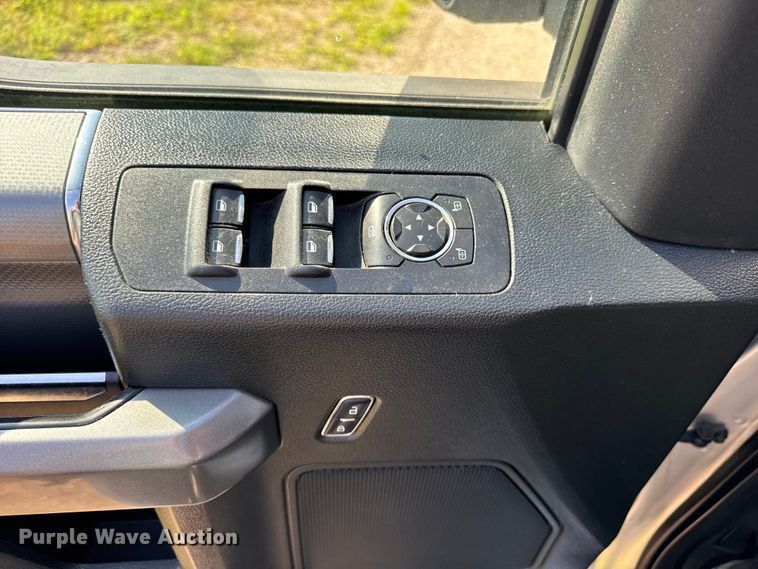 image for item DJ9707 2015 Ford F150 SuperCab pickup truck