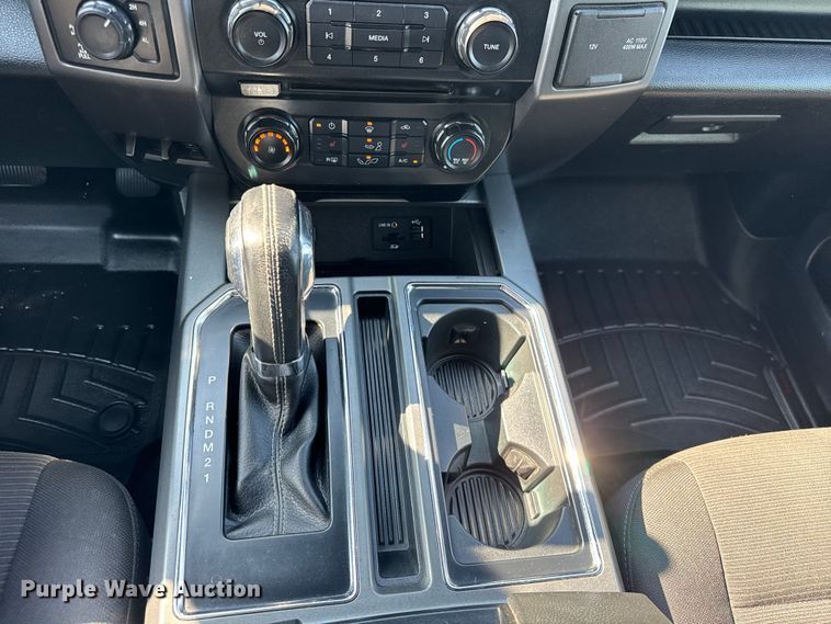 image for item DJ9707 2015 Ford F150 SuperCab pickup truck