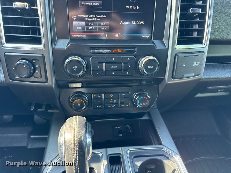 image for item DJ9707 2015 Ford F150 SuperCab pickup truck